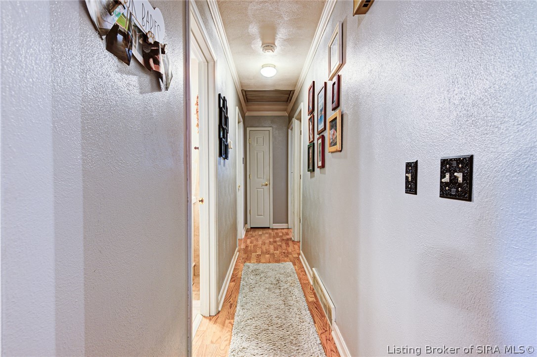 6824 St Marys Road Floyds Knobs, IN 47119 - Photo 10 of 46