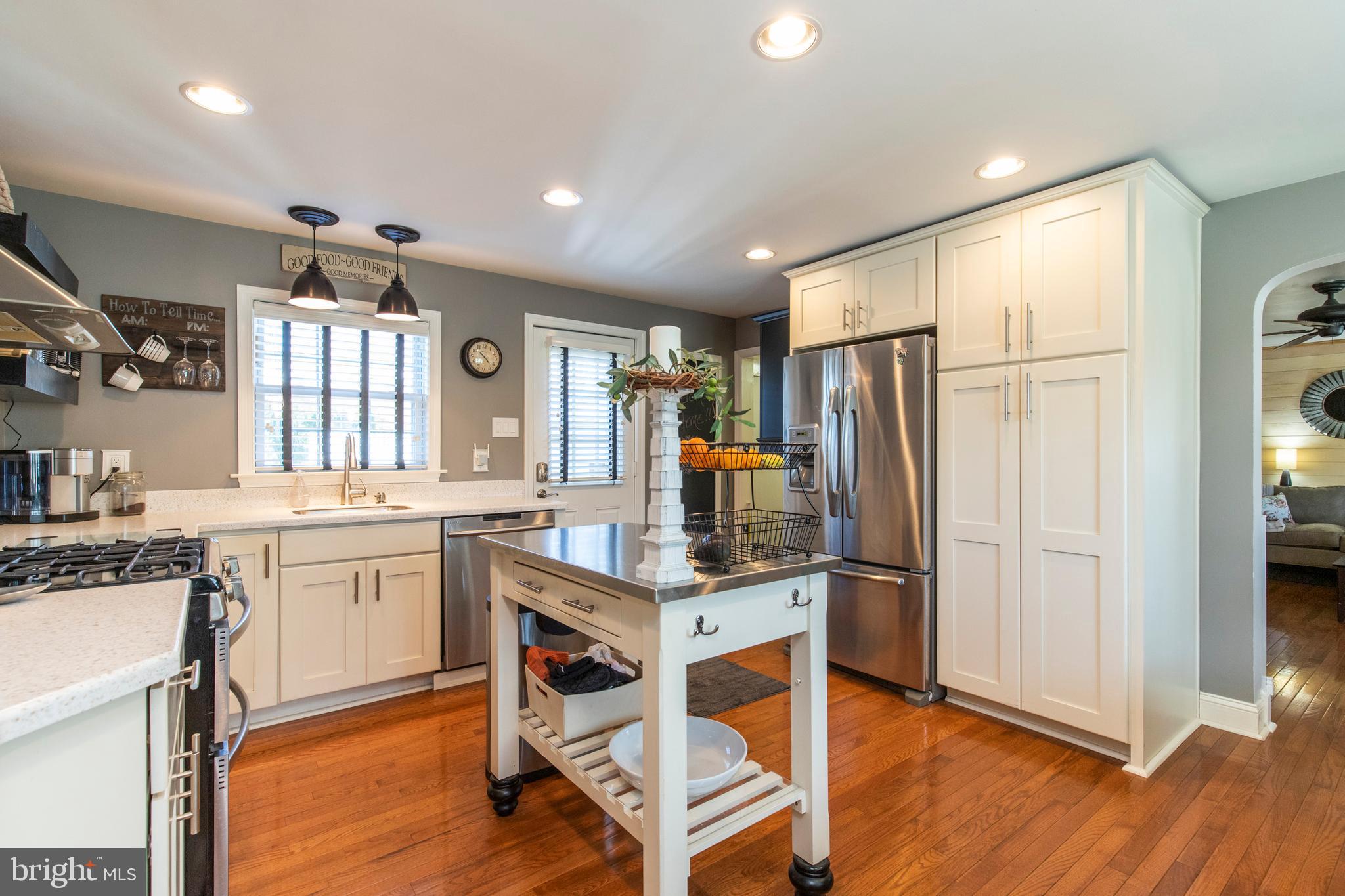 122 Brentwood Road Havertown, PA 19083 - Photo 7 of 31 Kitchen