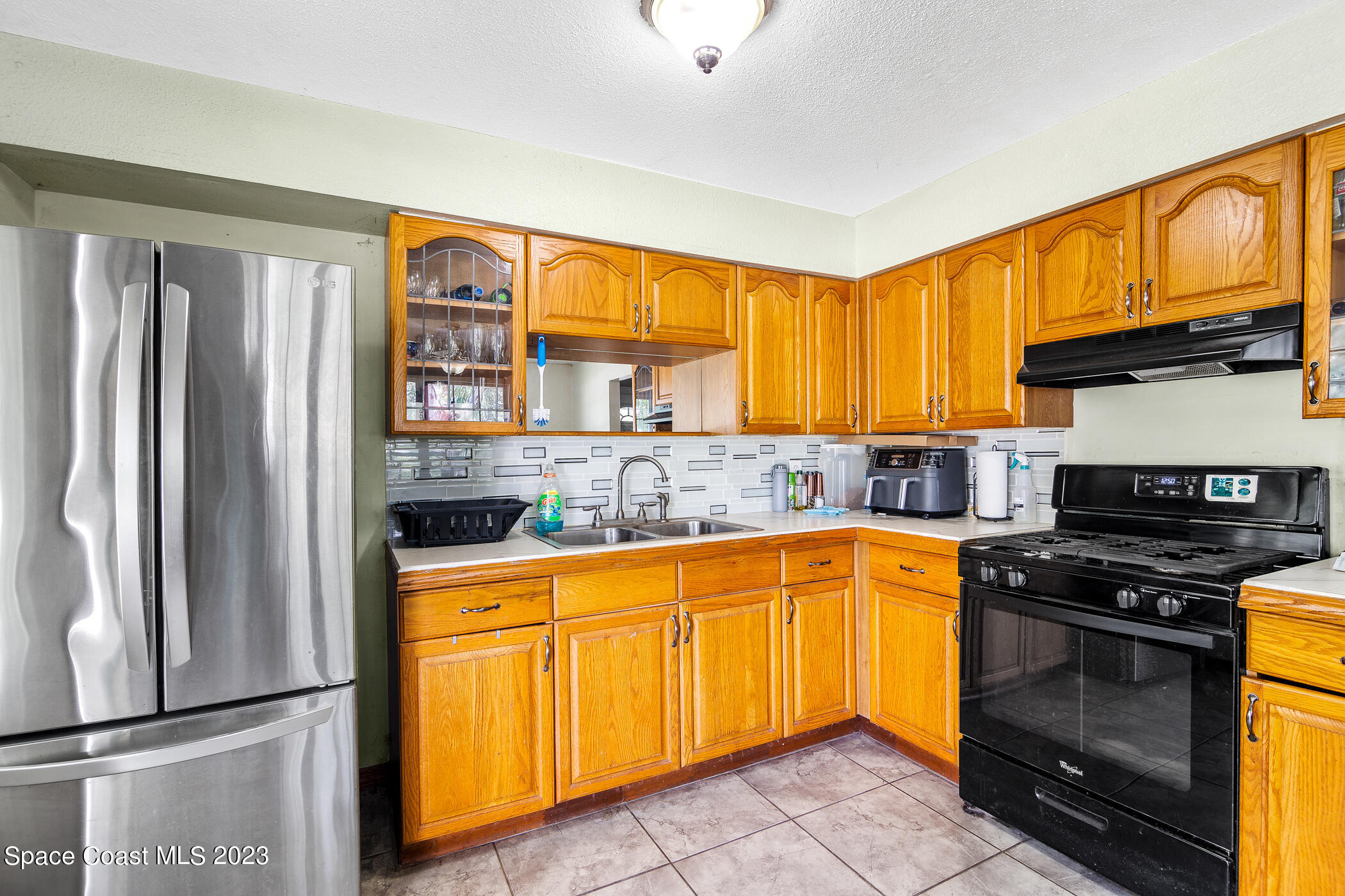 2429 Victor Road Cocoa, FL 32926 - Photo 5 of 12 Kicthen