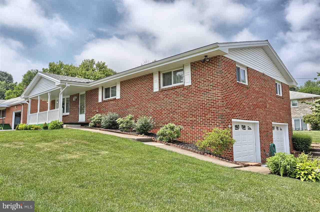 1399 Dayton Road Steelton, PA 17113 - Photo 2 of 20 Gallery Image 2