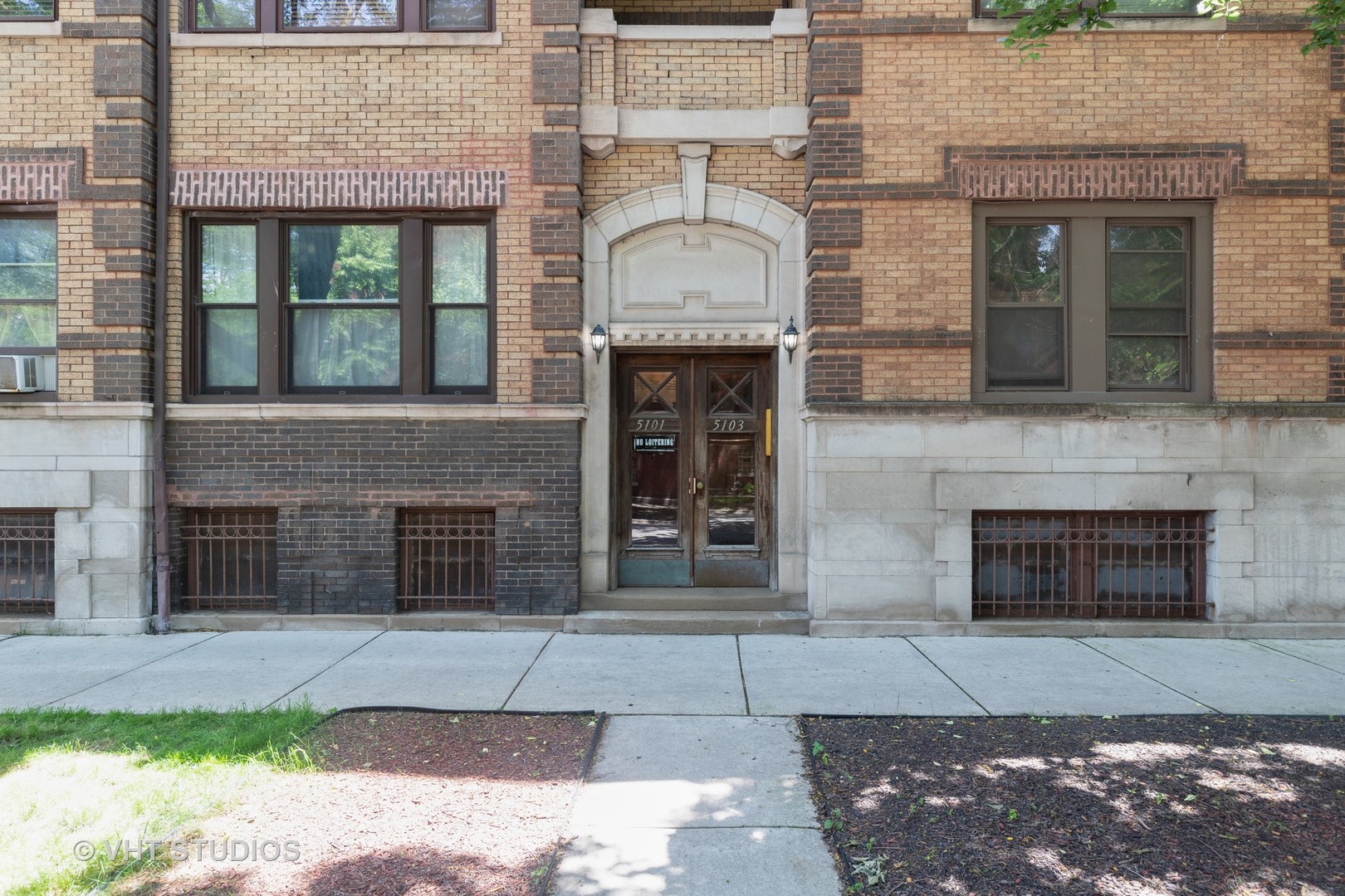 5103 South Ingleside Avenue, Unit 2 Chicago, IL 60615 - Photo 1 of 10