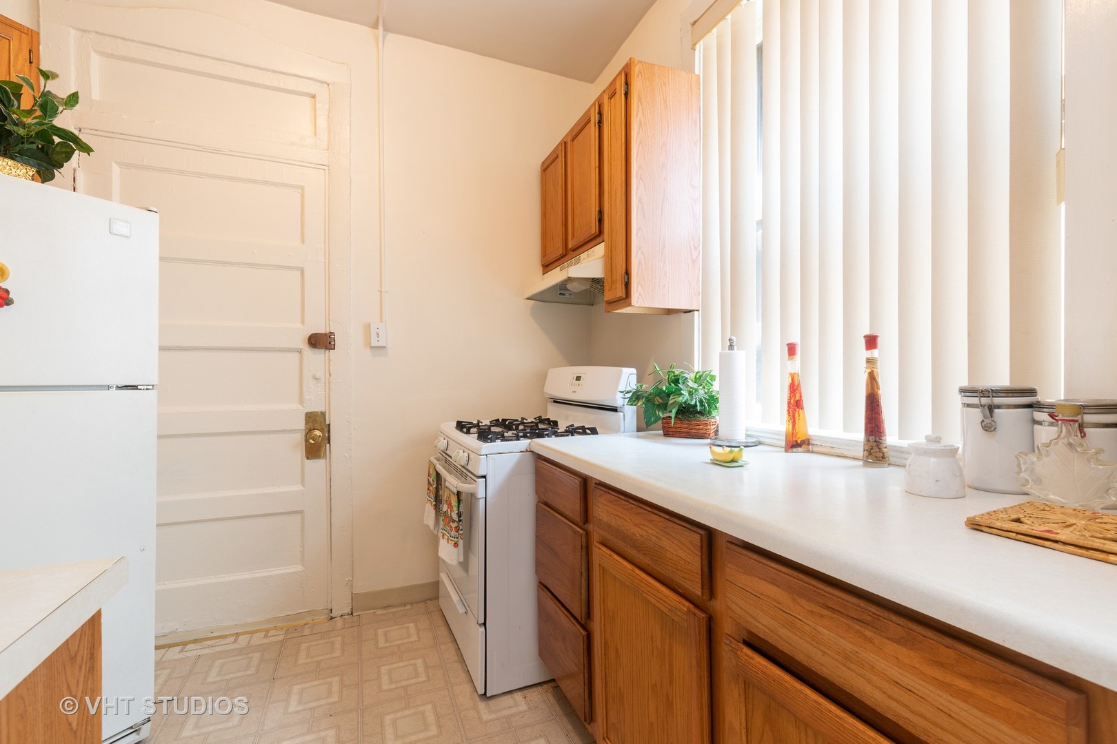 5103 South Ingleside Avenue, Unit 2 Chicago, IL 60615 - Photo 6 of 10
