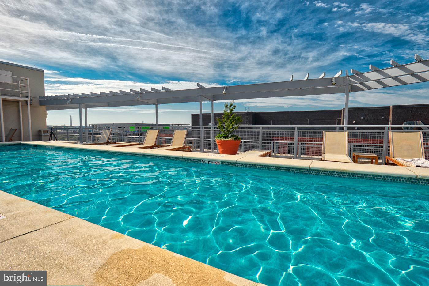 1025 First Street Southeast, Unit 906 Washington, DC 20003 - Photo 3 of 5 Rooftop pool