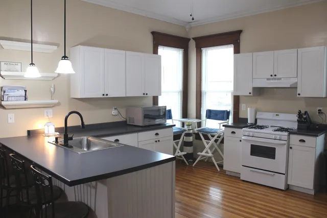 $239,900 | 411 West Main Street, Clinton, IL 61727