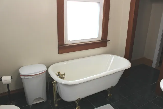 $239,900 | 411 West Main Street, Clinton, IL 61727