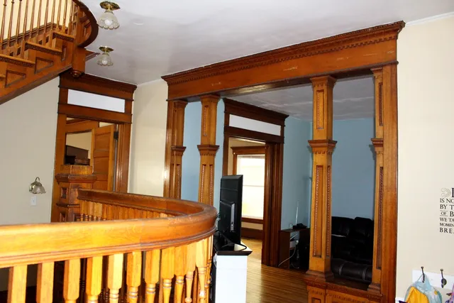 $239,900 | 411 West Main Street, Clinton, IL 61727