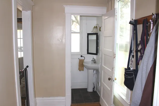 $239,900 | 411 West Main Street, Clinton, IL 61727