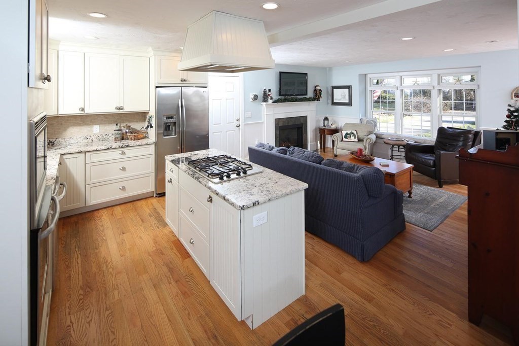 74 Lookout Point Road Plymouth, MA 02360 - Photo 13 of 41 Gallery Image 13