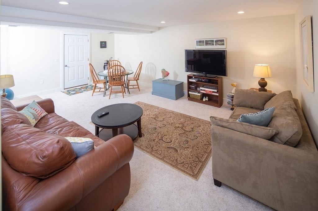 74 Lookout Point Road Plymouth, MA 02360 - Photo 38 of 41 Gallery Image 38