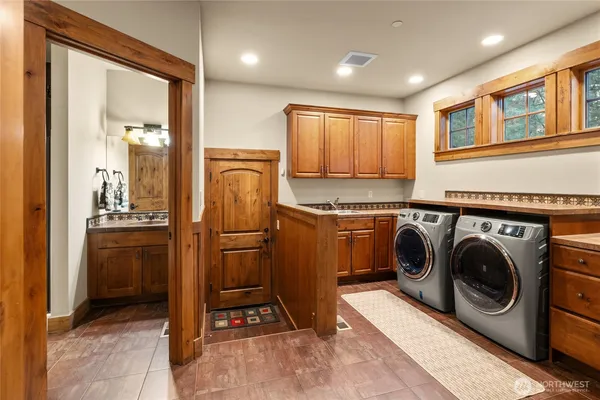 $2,995,000 | 431 Equinox Drive, Cle Elum, WA 98922