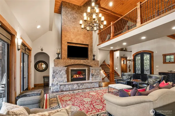$2,995,000 | 431 Equinox Drive, Cle Elum, WA 98922