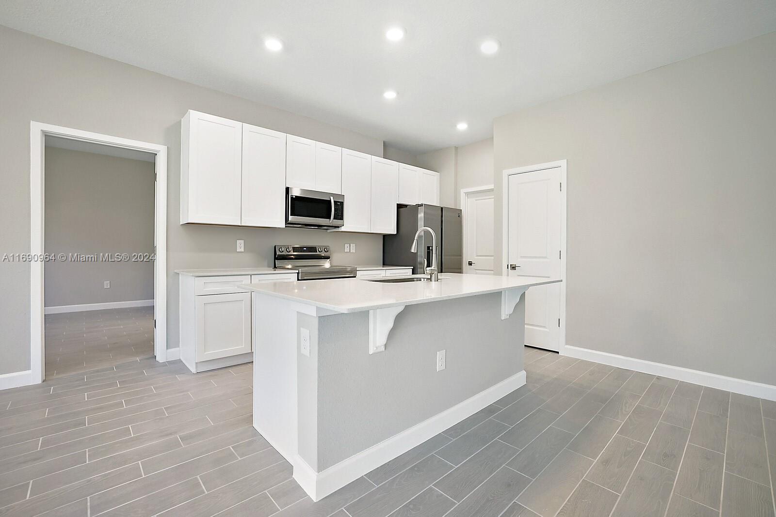 3920 Southwest 166th Pl Road Ocala, FL 34473 - Photo 10 of 21 Gallery Image 10