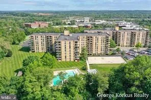 $2,495 | 666 West Germantown Pike, Unit 2613, Plymouth Meeting, PA 19462