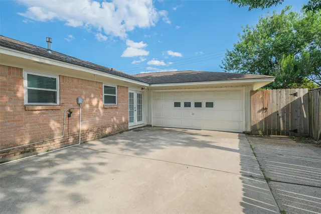 a view of a house with a space