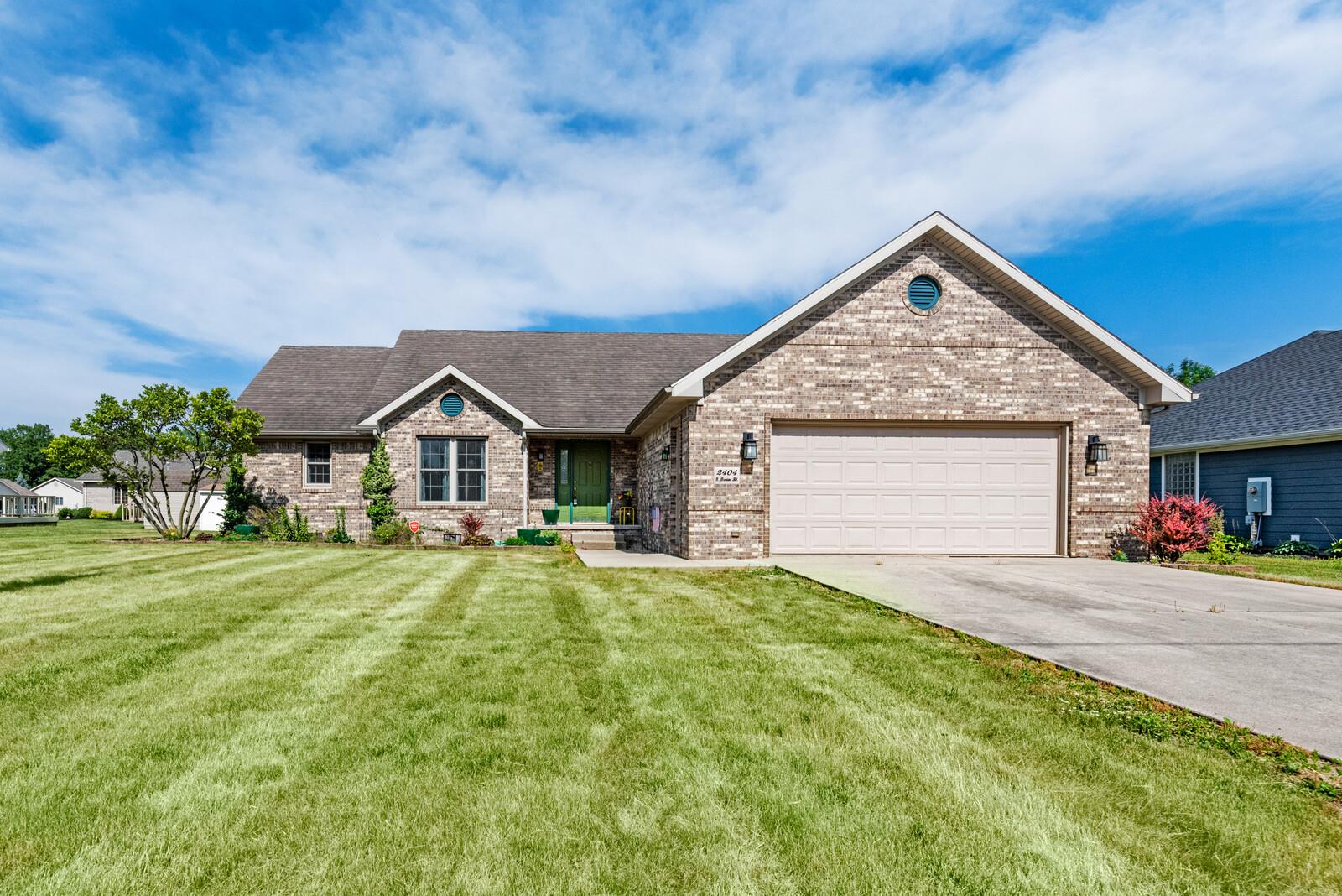 2404 North Benton Road Muncie, IN 47304 - Photo 1 of 22