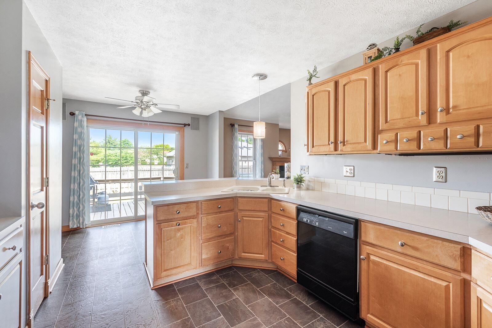 2404 North Benton Road Muncie, IN 47304 - Photo 8 of 22