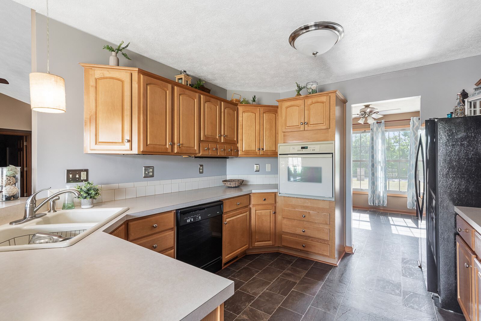 2404 North Benton Road Muncie, IN 47304 - Photo 9 of 22