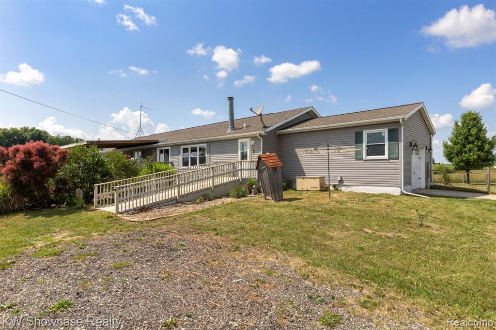 4155 North Neff Road Edmore, MI 48829 - Photo 4 of 52