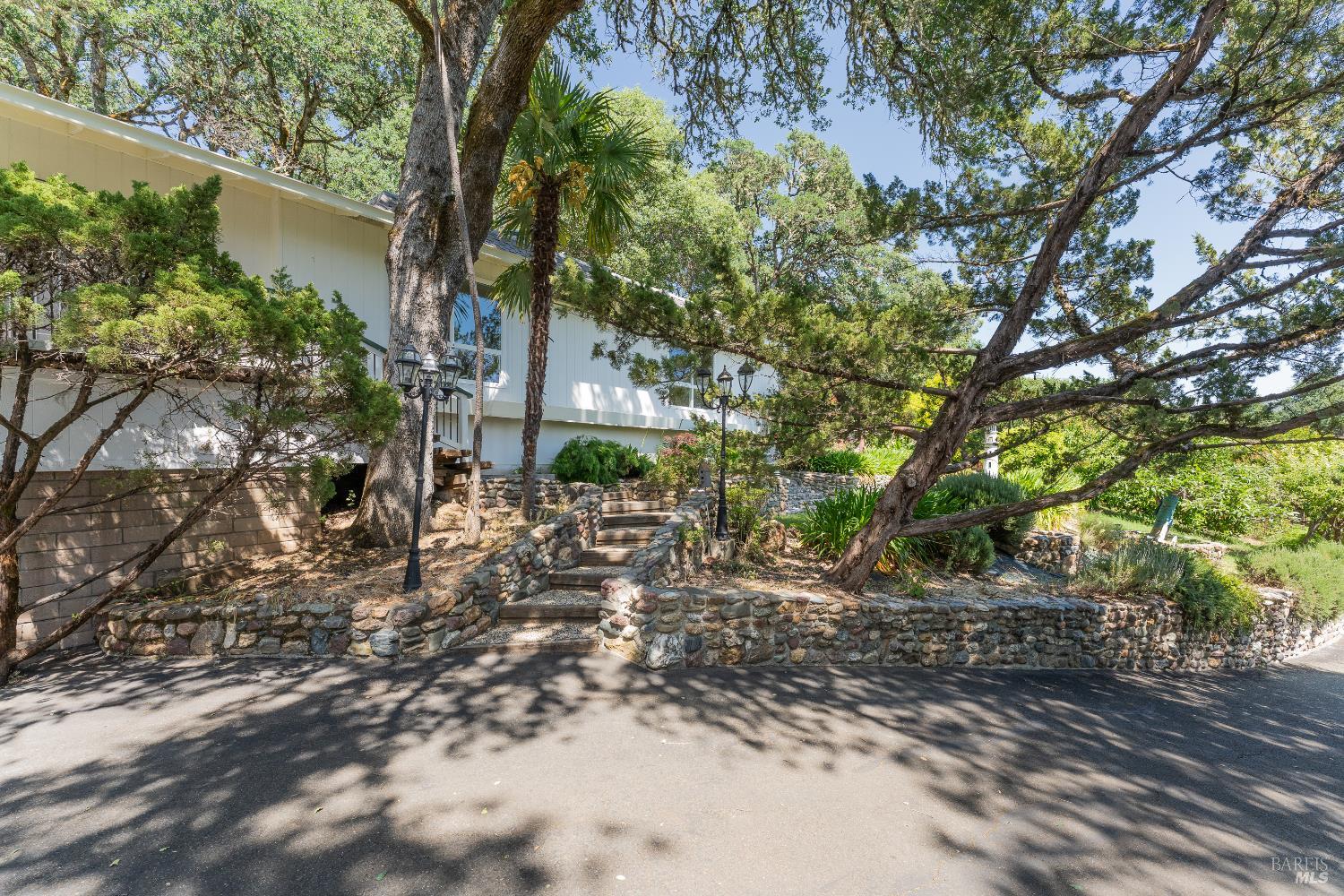 925 Knob Hill Road Ukiah, CA 95482 - Photo 36 of 39