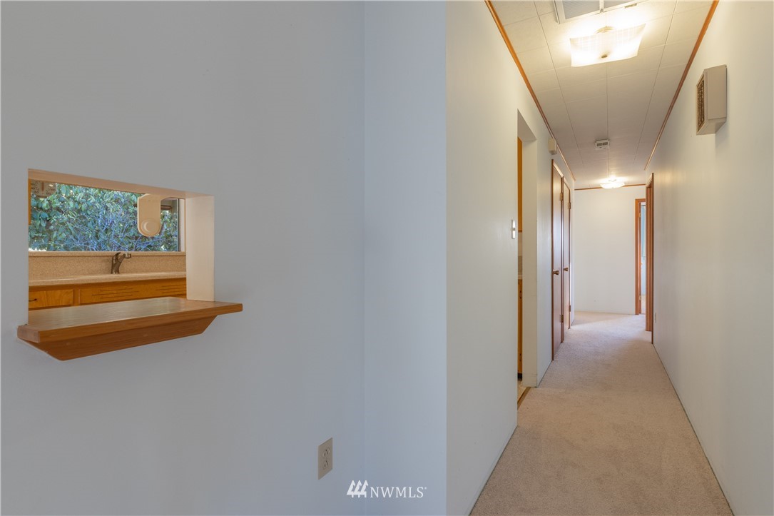 4927 Southeast Foss Road Port Orchard, WA 98366 - Photo 12 of 34 Gallery Image 12