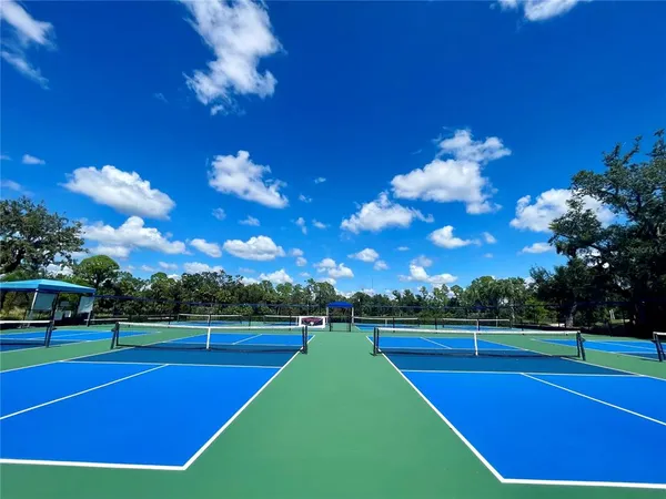 a view of a tennis court