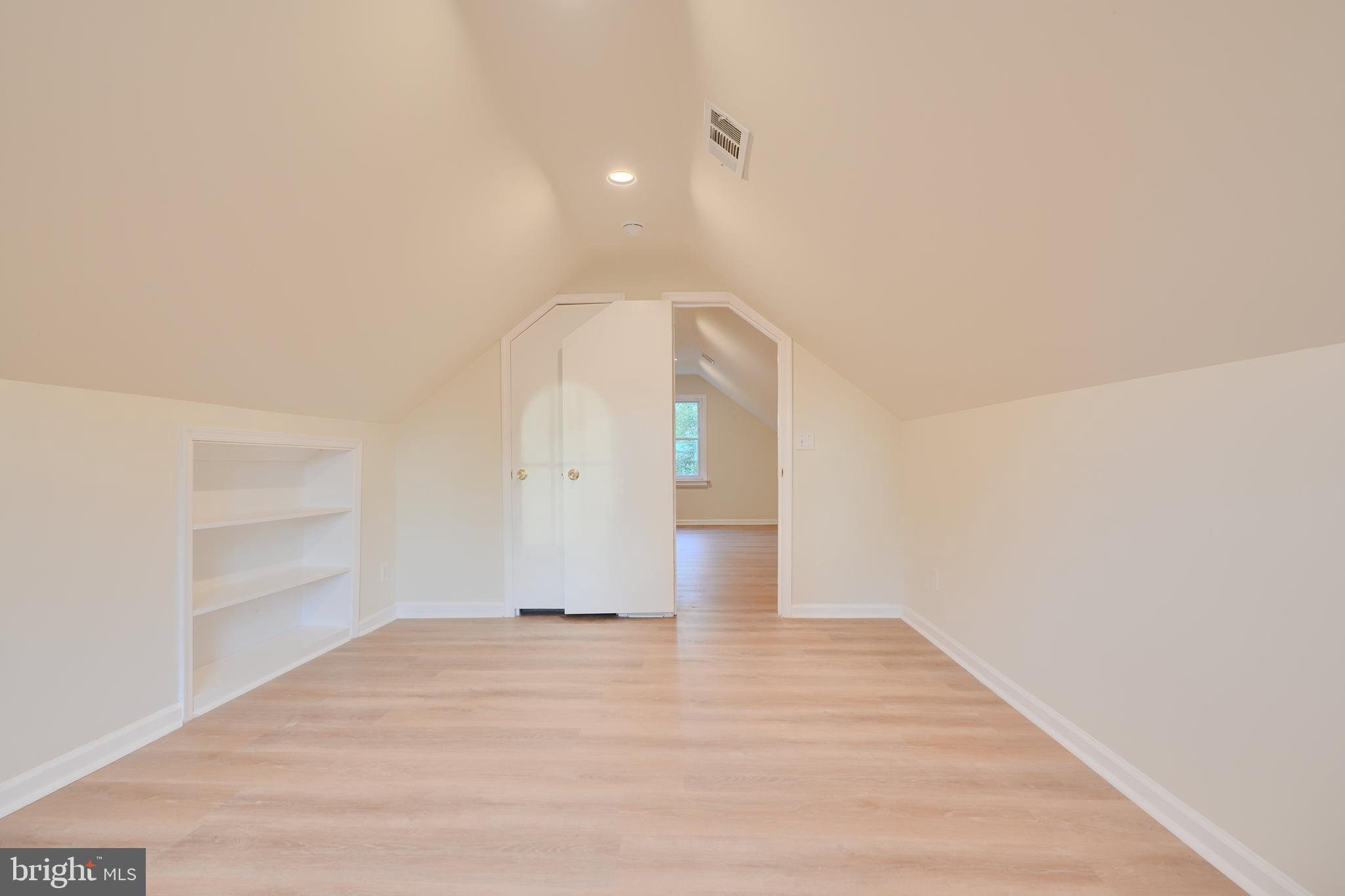 6409 Eastern Parkway Baltimore, MD 21214 - Photo 31 of 56 a view of an empty room