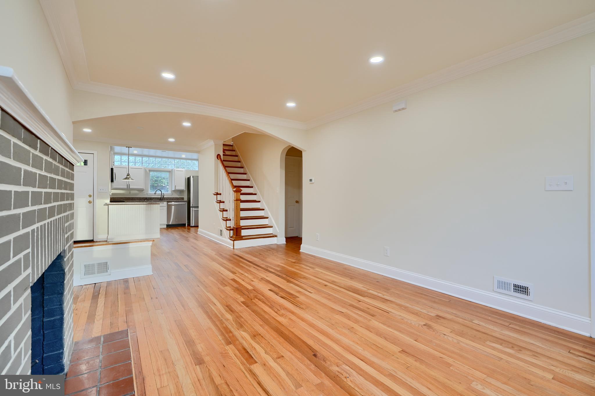 6409 Eastern Parkway Baltimore, MD 21214 - Photo 7 of 56 a view of kitchen and wooden floor