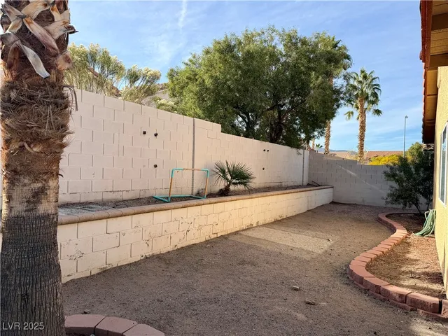 $399,999 | 989 River Walk Court, Henderson, NV 89015