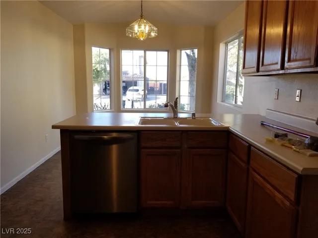 $399,999 | 989 River Walk Court, Henderson, NV 89015