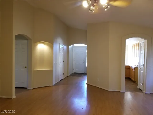 $399,999 | 989 River Walk Court, Henderson, NV 89015