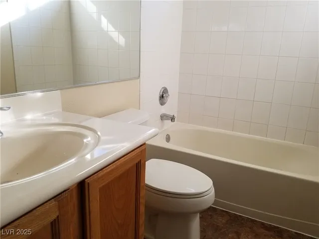 $399,999 | 989 River Walk Court, Henderson, NV 89015