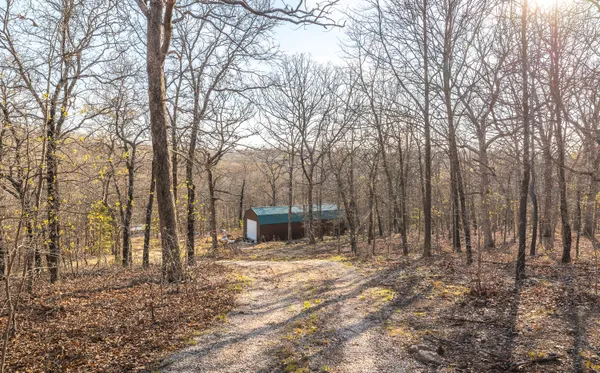 $99,000 | 83 Minx Valley Drive, Roach, MO 65787