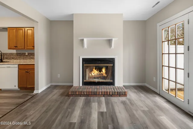 $2,200 | 3 Terry Court, Unit B, Colonie, NY 12205