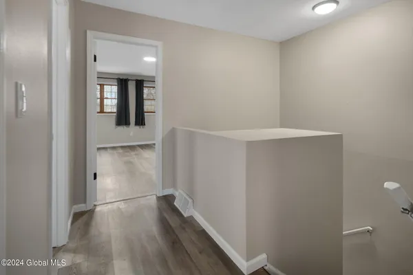 $2,200 | 3 Terry Court, Unit B, Colonie, NY 12205