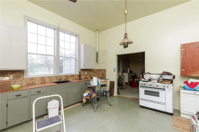 $325,000 | 23728 Fm 3024, Mathis, TX 78368