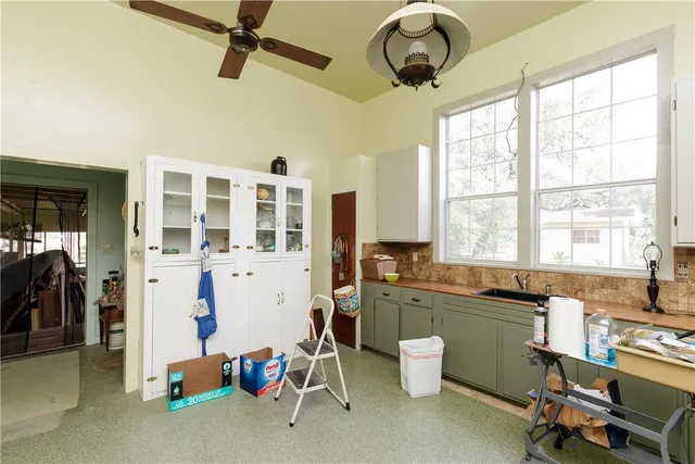 $325,000 | 23728 Fm 3024, Mathis, TX 78368