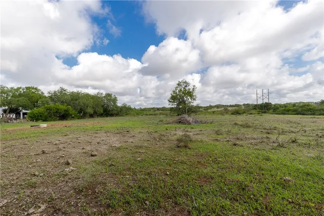 $325,000 | 23728 Fm 3024, Mathis, TX 78368