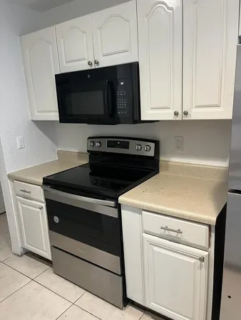 $225,000 | 2952 Northwest 55th Avenue, Unit 2A, Lauderhill, FL 33313