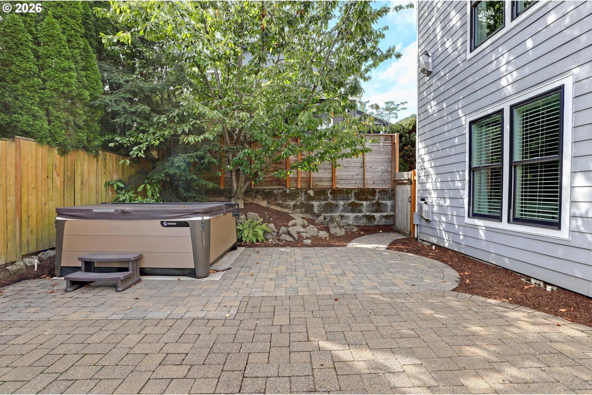 11046 Northwest Ridge Road Portland, OR 97229 - Photo 31 of 33 Gallery Image 31