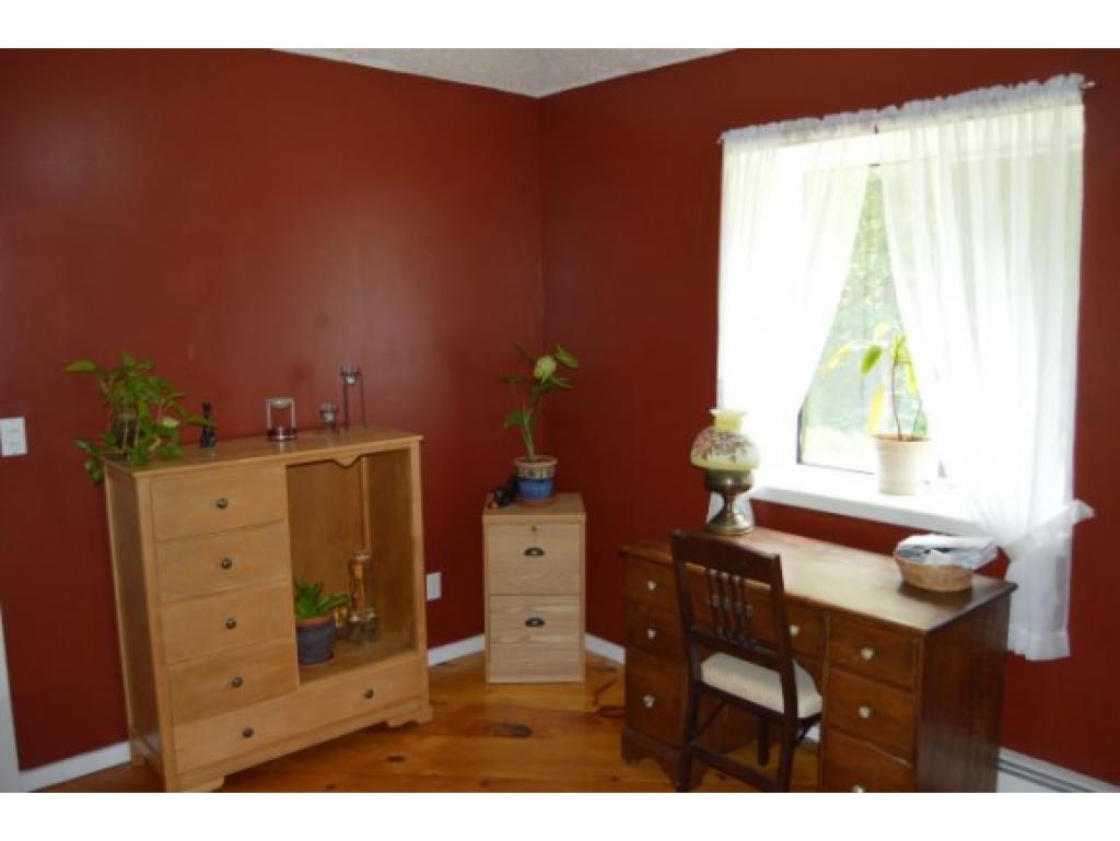 669 Pond Road Vernon, VT 05354 - Photo 18 of 31 Gallery Image 18