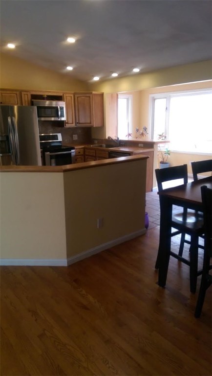 880 Whaley Hollow Road Coventry, RI 02816 - Photo 7 of 40