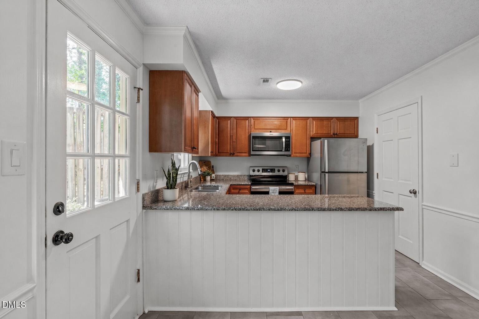 5516 Hamstead Crossing Raleigh, NC 27612 - Photo 11 of 27 ChatGPT Image Apr 16, 2026, 12_36_39 PM