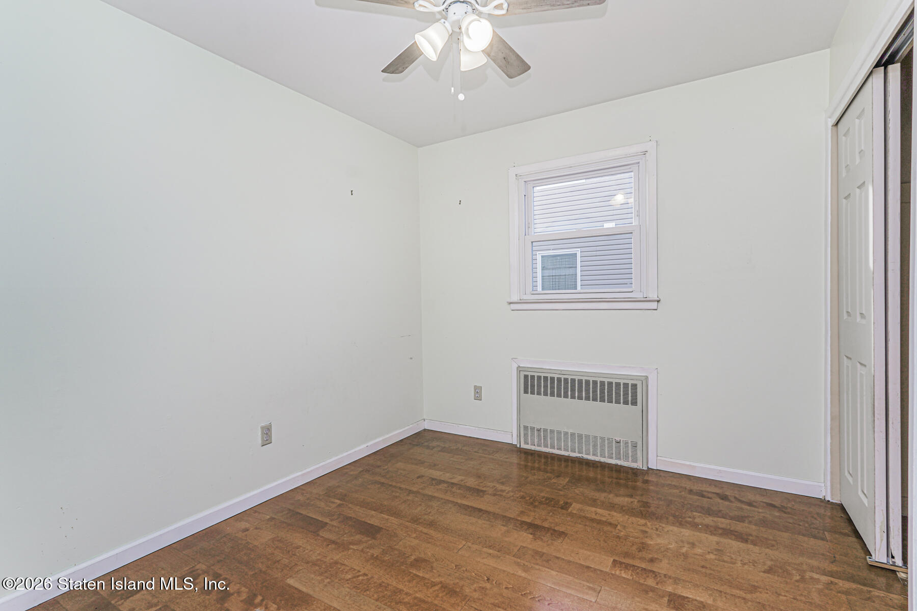 1 Fillat Street Staten Island, NY 10314 - Photo 15 of 39 an empty room with a window