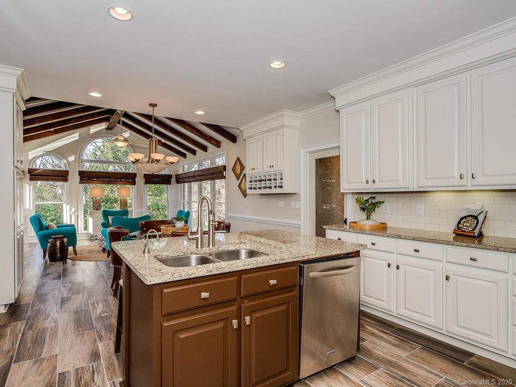 4600 Binfords Ridge Road Charlotte, NC 28226 - Photo 12 of 46 Gallery Image 12