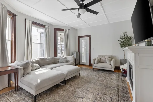 $3,600 | 85 Bedford Street, Bridgewater, MA 02324