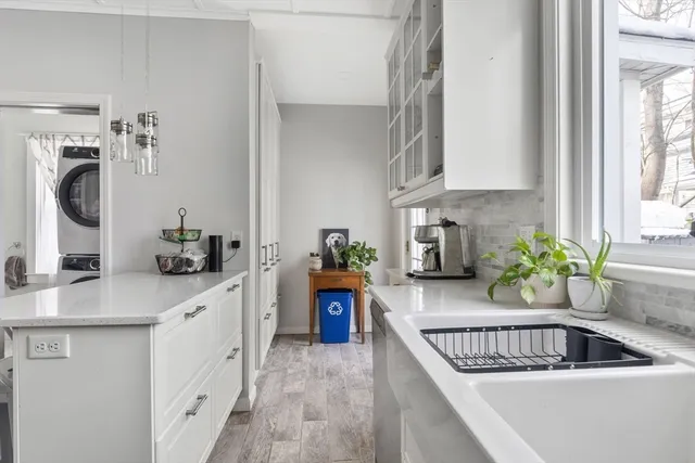 $3,600 | 85 Bedford Street, Bridgewater, MA 02324