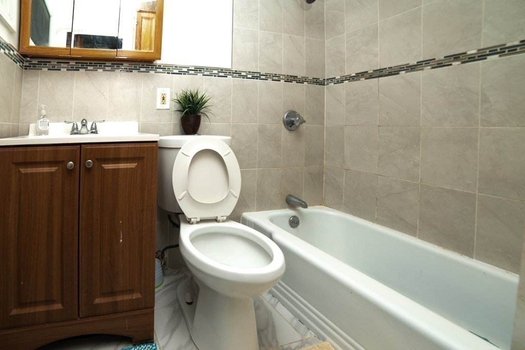 18 Olean Road Burlington, MA 01803 - Photo 20 of 35 Gallery Image 20