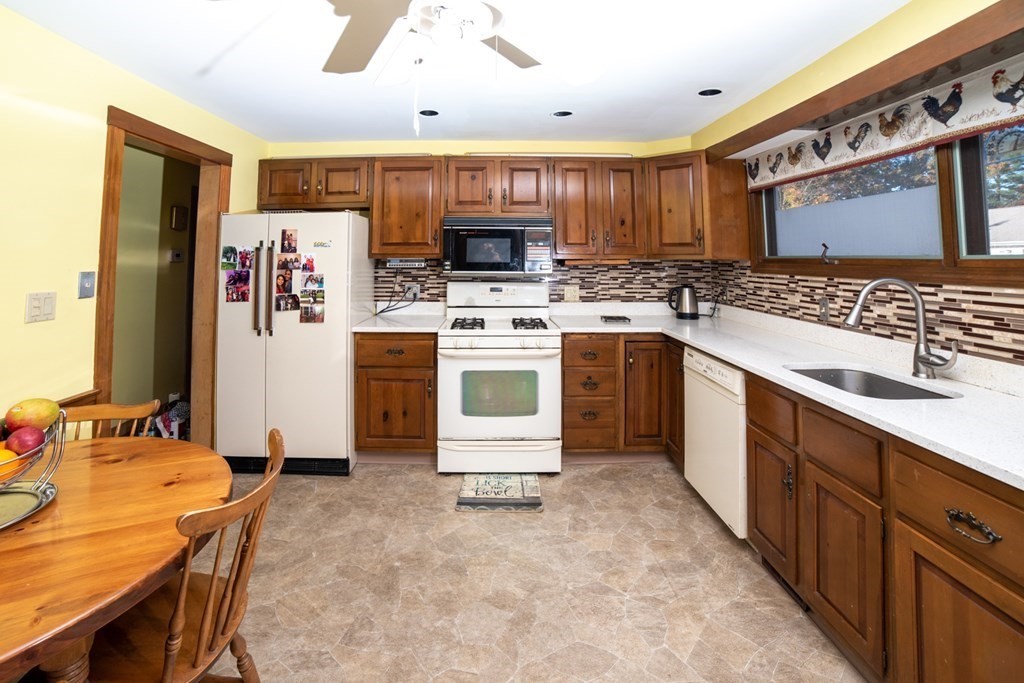 18 Olean Road Burlington, MA 01803 - Photo 27 of 35 Gallery Image 27