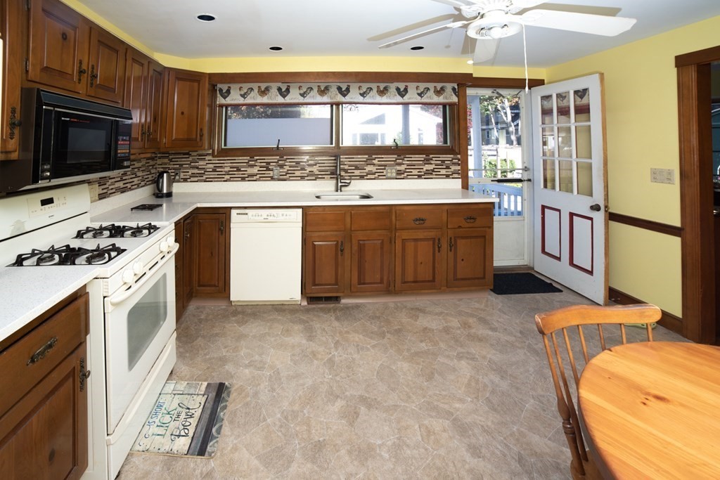 18 Olean Road Burlington, MA 01803 - Photo 30 of 35 Gallery Image 30