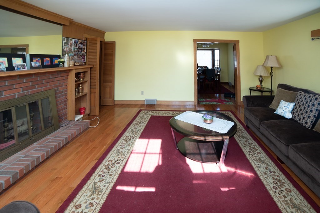 18 Olean Road Burlington, MA 01803 - Photo 8 of 35 Gallery Image 8